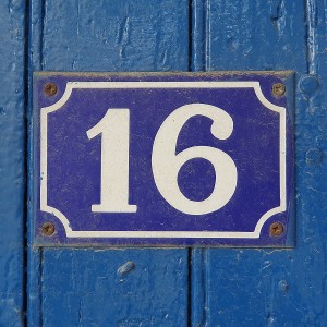 sign_number_16_on_jerusalem_street.jpg